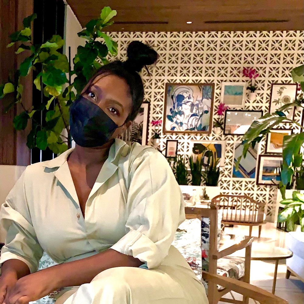 Meet your Posher, Domonique